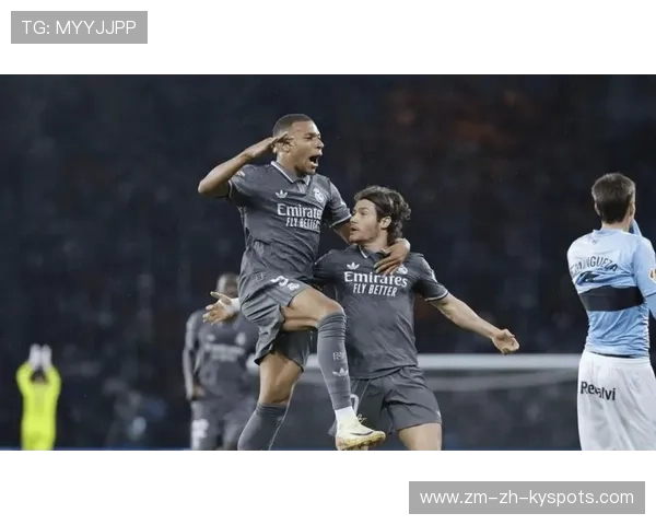 皇马双前锋配合默契，进攻效率提升，皇马效力过的前锋